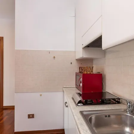 Con Terrazzo Nei Pressi Dell'universita Appartement *